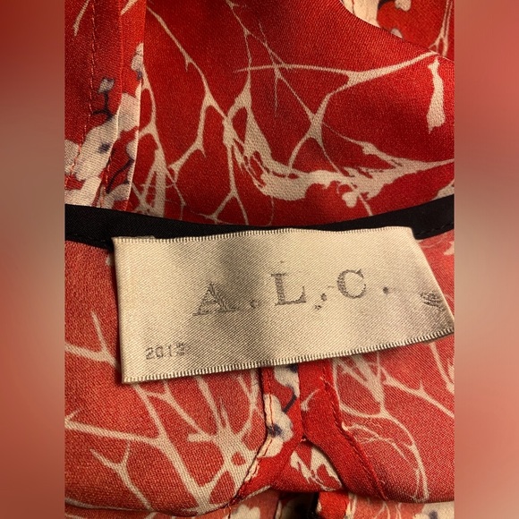 A.L.C. Cherry 🍒 Blossom Silk Chiffon Top Blouse Sleeveless ***With Defec… - Picture 13 of 13